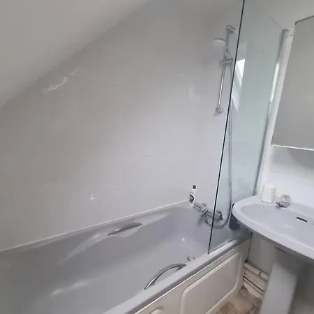Split Level Luton Town Center Flat Apartment Exterior photo