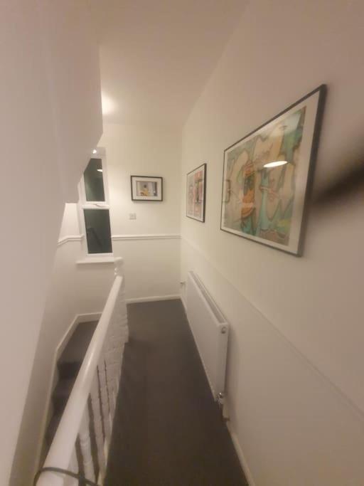 Split Level Luton Town Center Flat Apartment